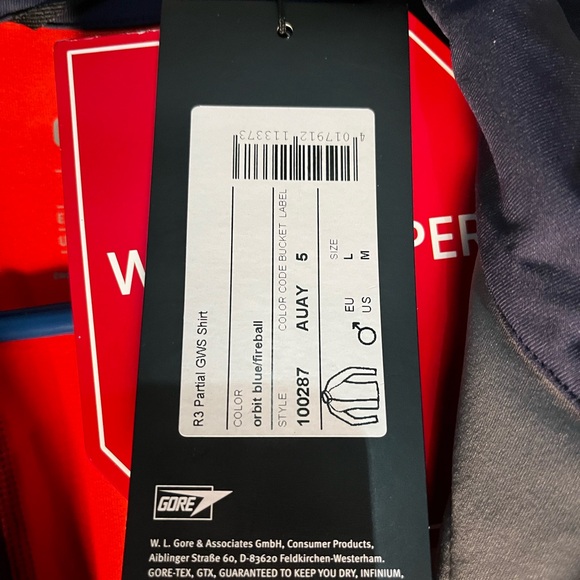 Men's Blue and‎ Orange Jacket with GORE Technology - Picture 9 of 16